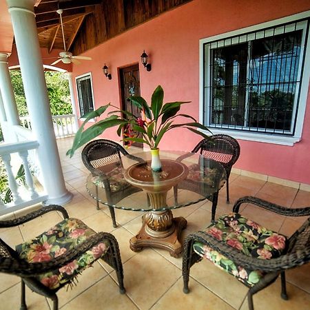 Seaside Inn Roatan West Bay Eksteriør billede