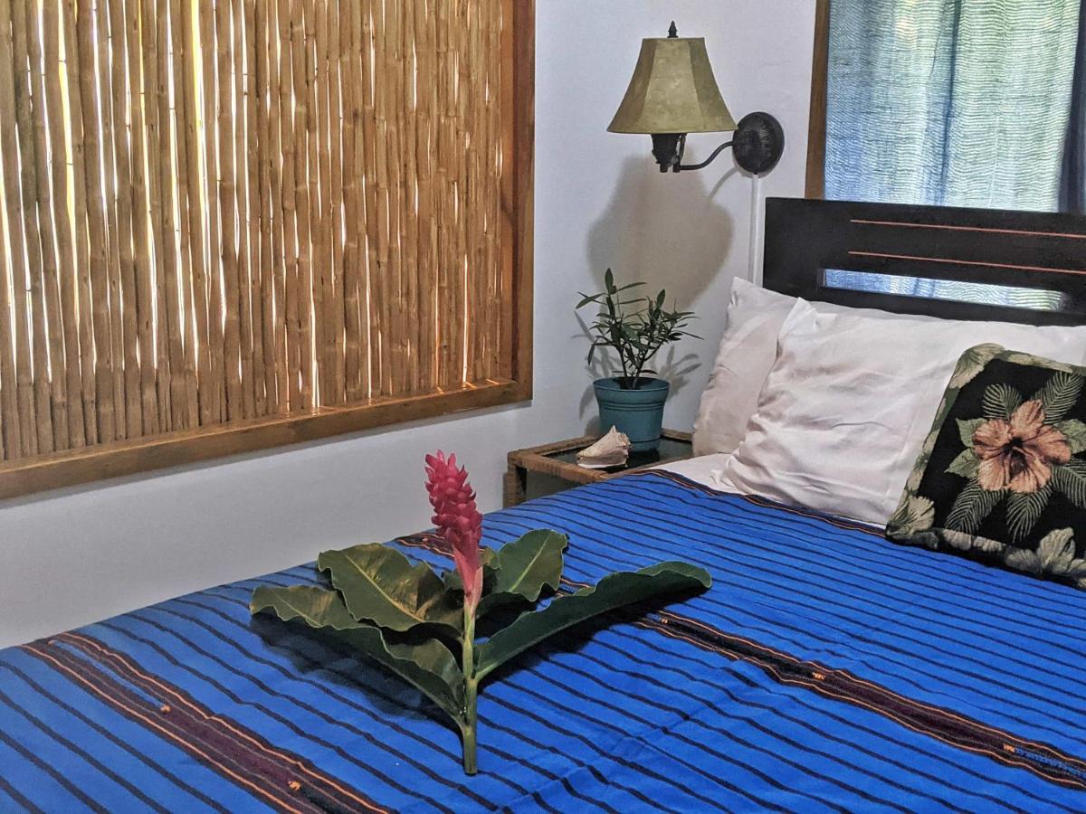 Seaside Inn Roatan West Bay Eksteriør billede